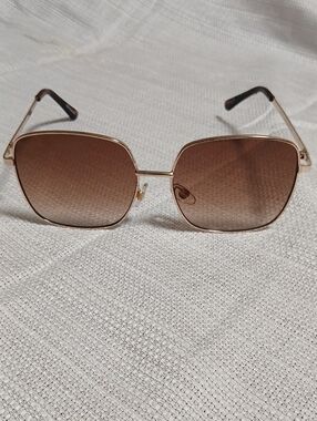 Foster Grant Gold Frame Sunglasses with Brown Lenses